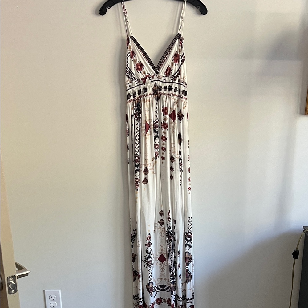 Elegant White and Red Patterned Maxi Dress